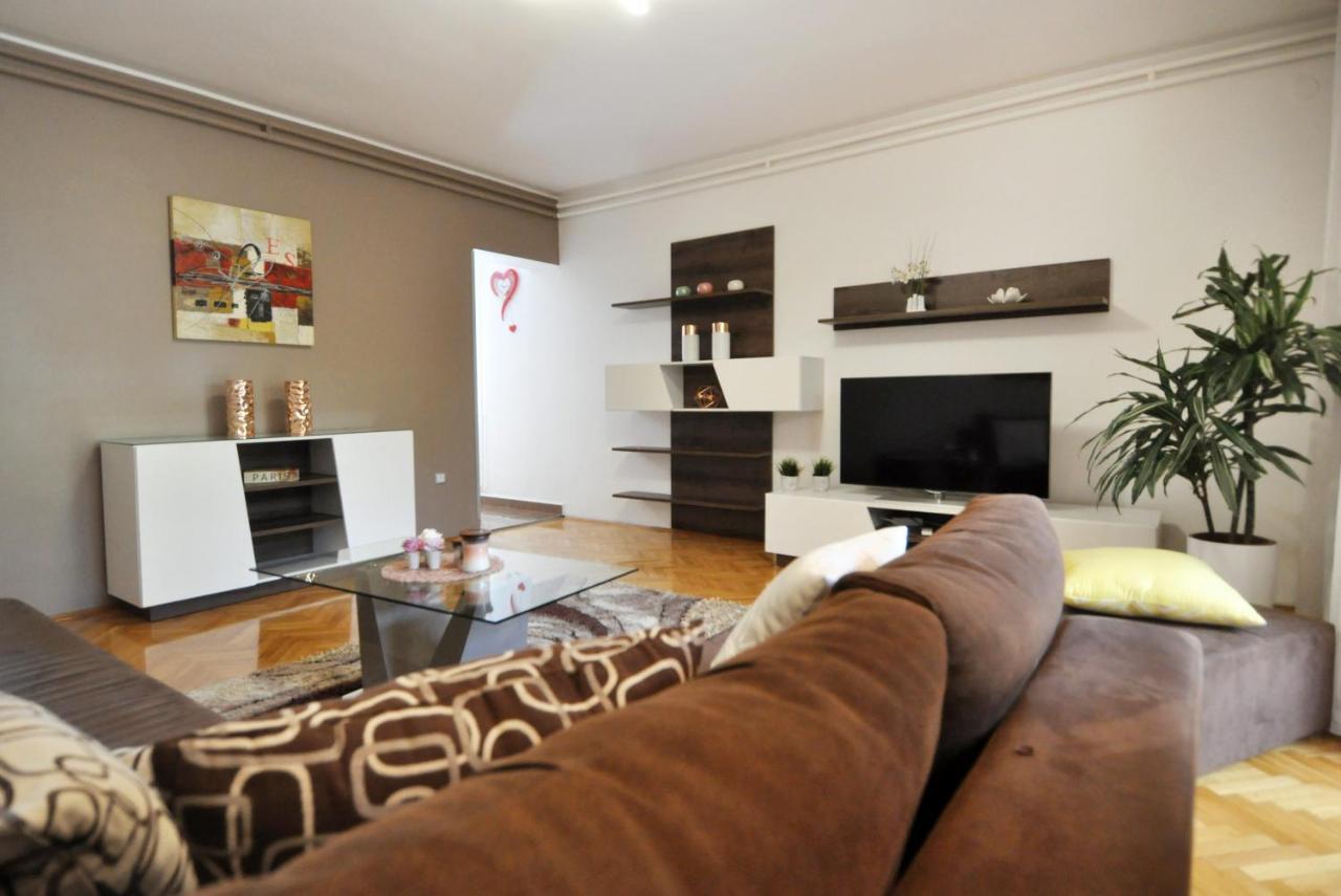 Apartman Lory Pola Esterno foto