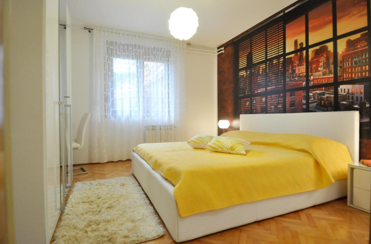 Apartman Lory Pola Esterno foto